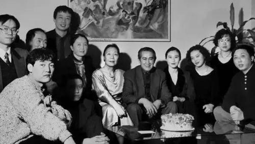 黄素宁陈丹青的女儿，陈丹青什么都(陈丹青的父亲)