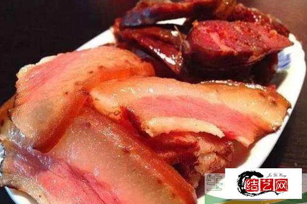 腊肉什么季节做比较合适,熏腊肉要晒几天(腊肉晾晒多少天,熏制最佳)