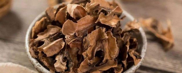 核桃分心木泡水喝的功效和禁忌是什么(核桃的分心木泡水喝有什么功效)