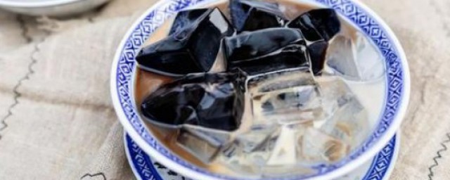 如何自己制作凉粉(自制凉粉的制作方法)