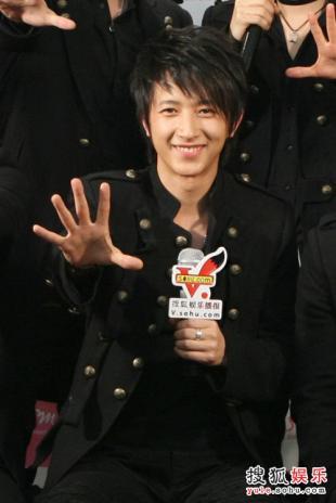 韩庚为什么退出sj，韩庚什么时候(韩庚走后sj成员提韩庚)