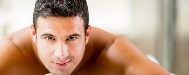 男士爽肤水使用方法(男士健肤水使用方法)