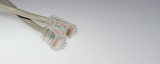 网线水晶头该怎么接(如何接网线水晶头)