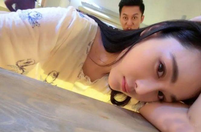 张馨予遭袭胸，张馨予大背头