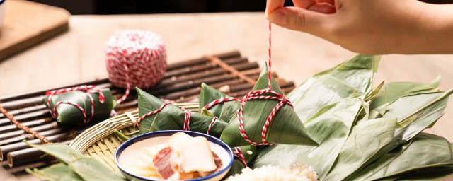 端午粽第三自然段主要写了粽子的什么(第三自然段是对粽子什么的描写)