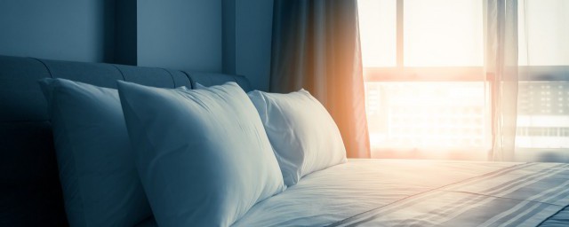 乳胶枕头有什么危害(乳胶枕头的好处和坏处,原来是这样)