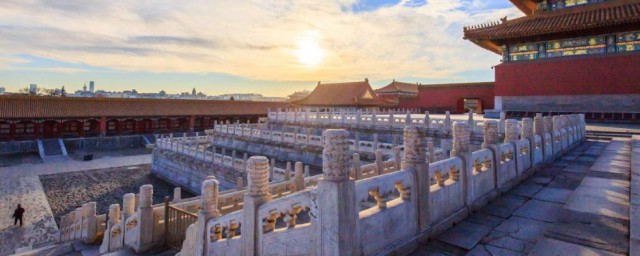 紫禁城建了多久(紫禁城多少年建完成的)