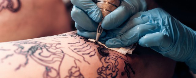 女生纹彼岸花纹身禁忌有哪些(女生纹彼岸花的禁忌)