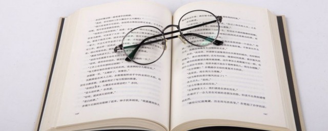 听听那冷雨散文介绍(《听听那冷雨》这篇散文写于哪一年?)