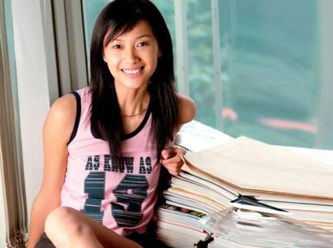 王朔的老婆，王朔前妻沈旭佳年轻照(王朔的前妻现状)