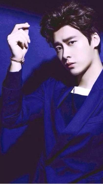 421明星八卦内容，421娱乐八(明星421页八卦)