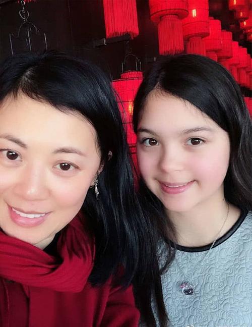 姜丰离婚,主持人姜丰简历(央视原主持人姜丰简历)