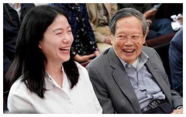 杨振宁与翁帆有孩子吗，翁帆个人资(杨振宁与翁帆有几个子女)