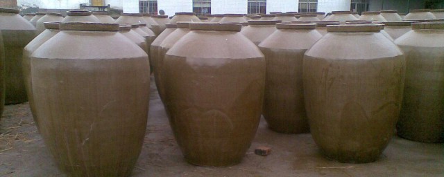 不同的人梦见坛子碎了的意思(梦见空坛子破碎了是什么预兆)