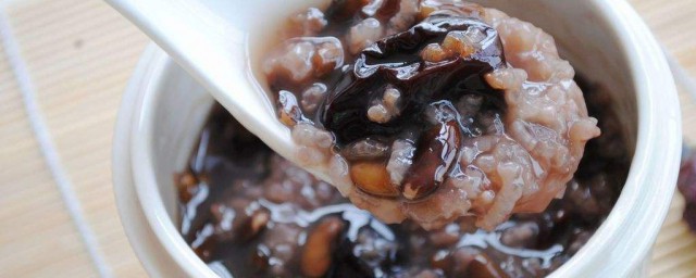 黑豆大米粥的注意事项(黑豆小米粥的忌讳)
