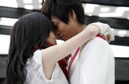 魏晨破赵奕欢密照，赵奕欢祖籍(魏晨赵奕欢广告)