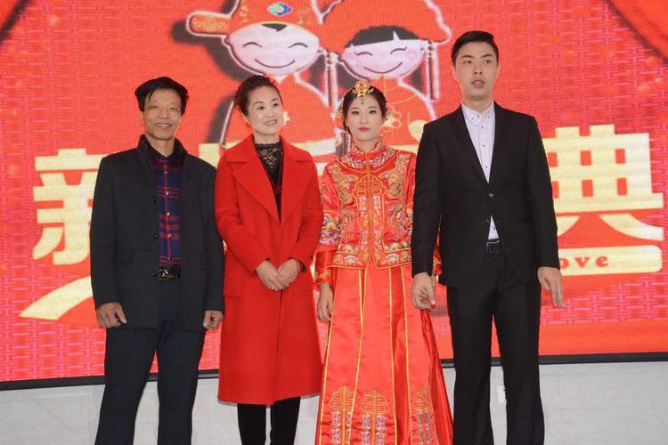 王二妮简介，陕北歌手郭涛简历个人(陕北民歌手王二妮简历)