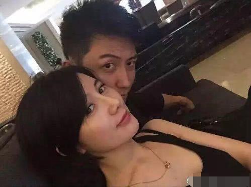 黄景瑜结过婚么，我只在乎你上瘾(黄景瑜的女朋友)