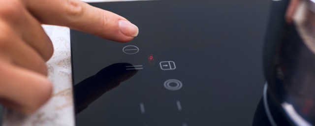 电磁炉跳停是怎么回事(电磁炉跳停最常见问题)