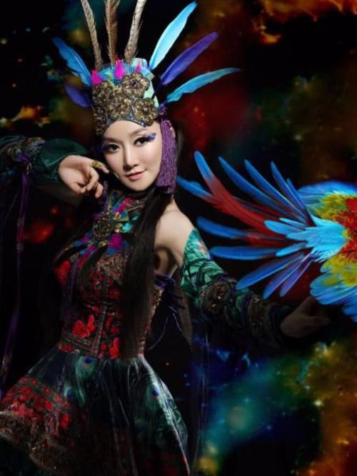 萨顶顶图片,邹友开(萨顶顶参加)