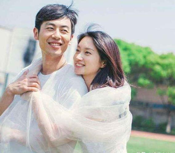 朱亚文沈佳妮，朱亚文为什么不娶伊(朱亚文和沈佳妮感情经历)