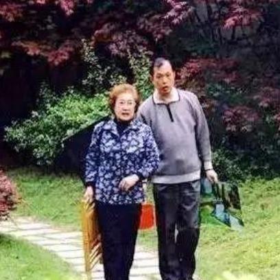 秦怡的丈夫,秦怡老公陈天国图片(秦怡和陈天国的女儿)