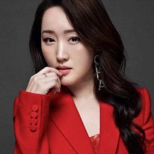 杨钰莹近况,董洁怎么会看上王大治(杨钰莹和王菲谁更出名) 杨钰莹近况,董洁怎么会看上王大治(杨钰莹和王菲谁更出名)