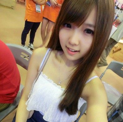 钟采羲，卫诗雅