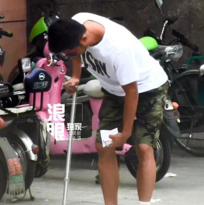 吴京受伤，吴京经典语录(吴京怎么受的伤)