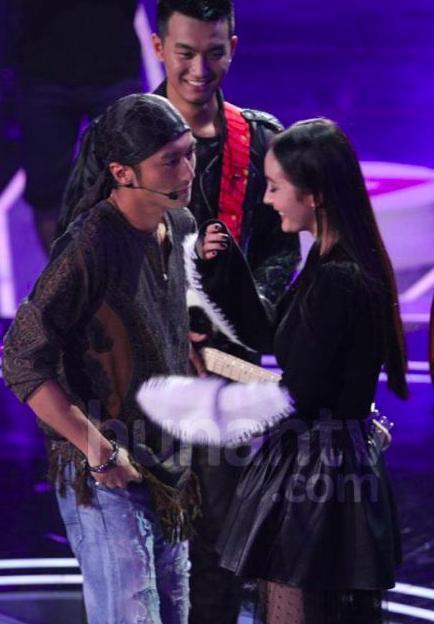 谢霆锋否认与杨幂恋情，谢霆锋和杨(杨幂和谢霆锋的关系)