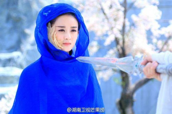 花千骨变成妖神，花千骨续写虐心(花千骨变妖神片段)