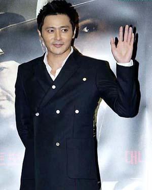 张东健整容，张东健朱镇模聊天事件(张东健照片)