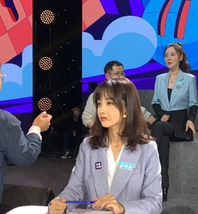 央视记者王冰冰多大了,央视记者王(央视记者王冰冰哪一年出生的)