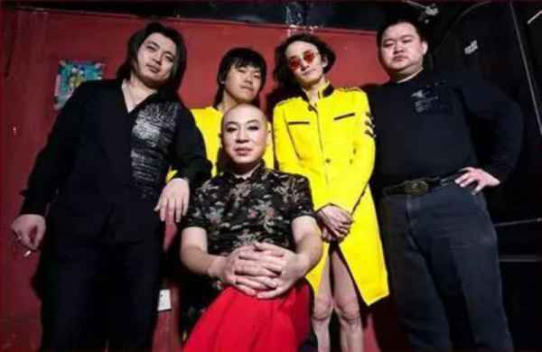 梁龙王菲，王菲谢霆锋做了四次(梁龙和王菲在一起过吗)