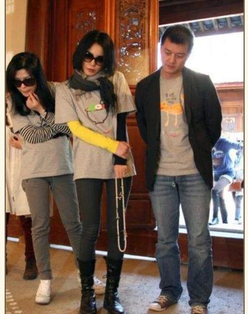 李亚鹏女友近照，李亚鹏现任女友(李亚鹏女友近况最新消息)