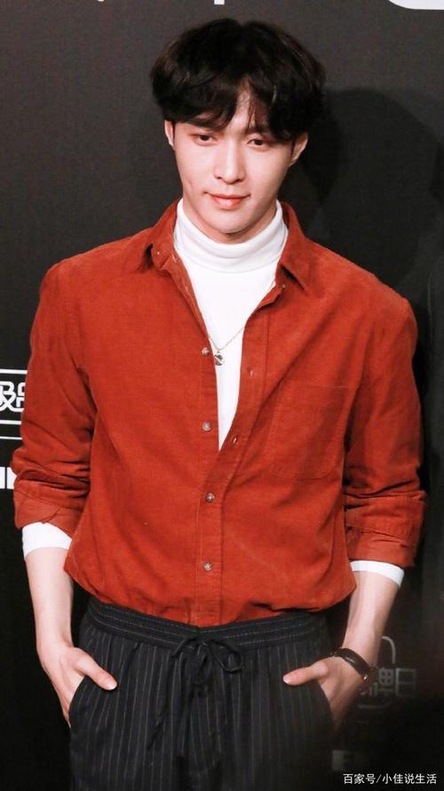 张艺兴原名，王一博恋情(张艺兴暗恋王一博吗)