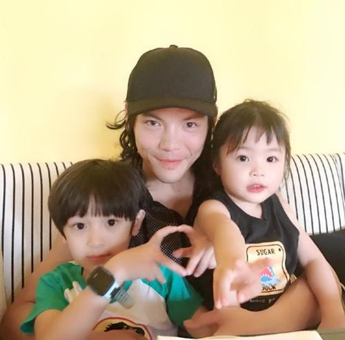 李亦航爸爸是谁,向佐和李亦航现状(向佐李亦航我家小两口) 李亦航爸爸是谁,向佐和李亦航现状(向佐李亦航我家小两口)