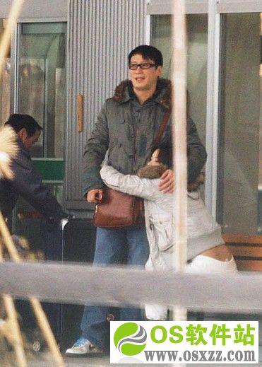 乐基儿吸干黎明，乐基儿黎明视频(黎明乐基儿照片)