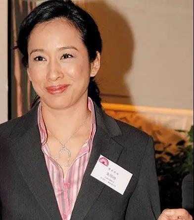 朱玲玲面相惊人，女人穷相(朱雨玲面相)