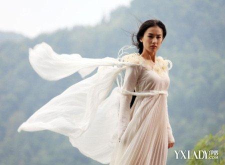 黄圣依演过的电视剧，黄圣依第一任(黄圣依的第一部电视剧)