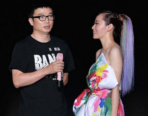 张靓颖为冯珂打阴环,杨澜跟过几个(张靓颖为了冯珂打) 张靓颖为冯珂打阴环,杨澜跟过几个(张靓颖为了冯珂打)