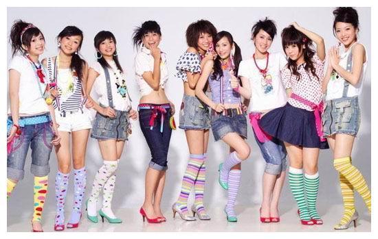 黑涩会美眉丫头资料，黑涩会美女团(黑涩会美眉九人团)