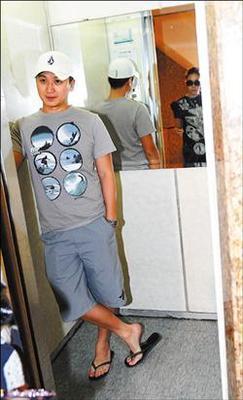 黄伯俊,周杰伦前女友(黄俊杰周杰伦) 黄伯俊,周杰伦前女友(黄俊杰周杰伦)