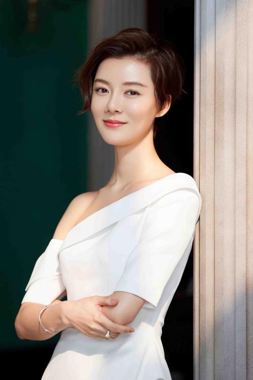 车晓结婚照片，车晓结婚现场视频(车晓的婚礼 车晓老公是谁)