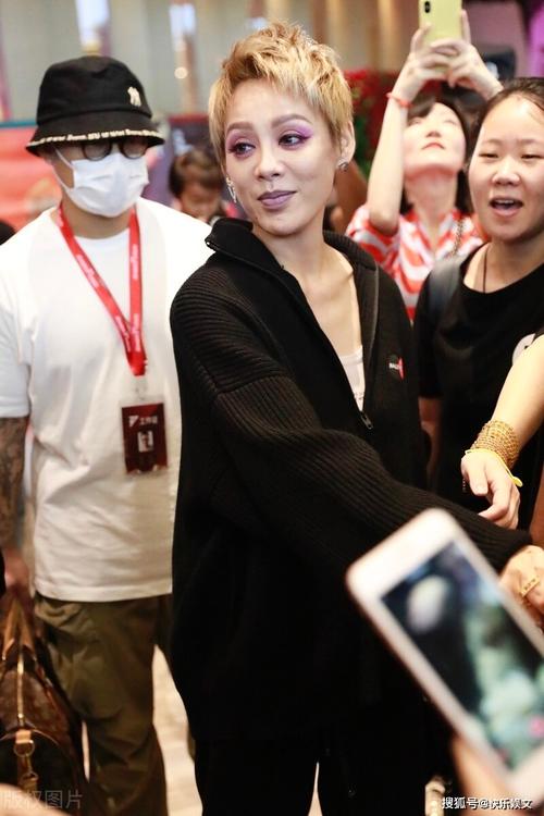 宁静图片，宁静前夫(宁静前夫好帅)