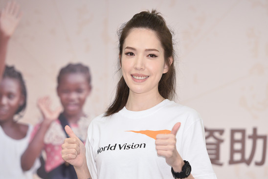 许玮甯方回应结婚，许玮甯新剧(许玮甯结婚了,阮经天)