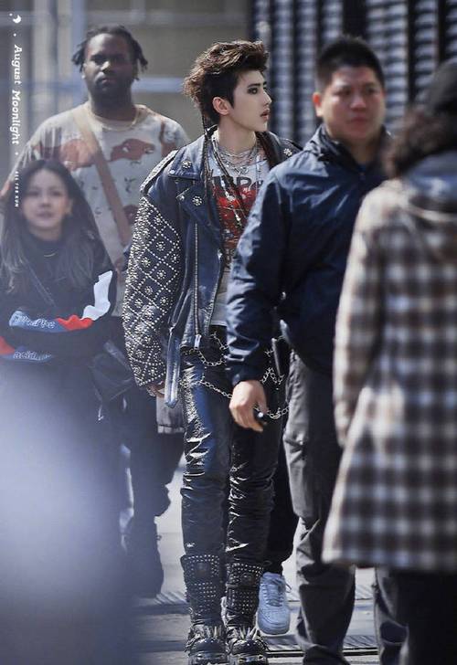 梅艳芳图片，梅艳芳最后一场演唱会(梅艳芳 最后一场演唱会)