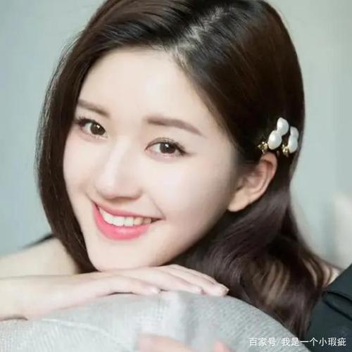 赵露思真实身高，1米55以下的女(赵露思的身高有一米五吗)