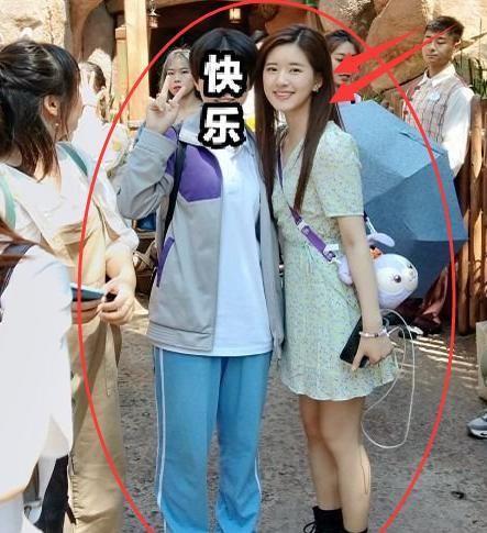 赵露思真实身高，1米55以下的女(赵露思的身高有一米五吗)