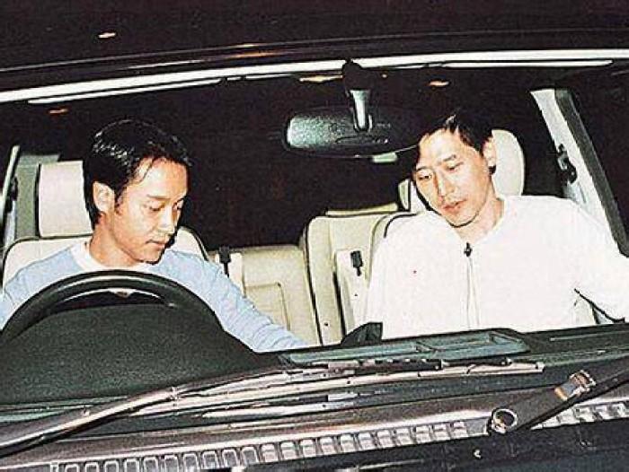 唐鹤德张国荣热吻,张国荣亲吻唐鹤(张国荣和唐鹤德亲密照)